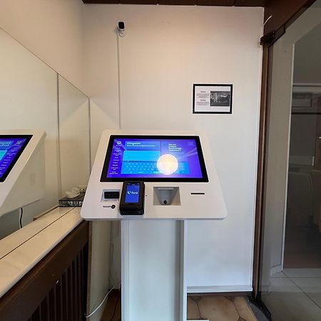 Hotel Hafner - Self Check-In Stuttgart Bagian luar foto
