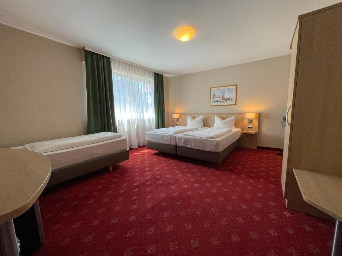 Hotel Hafner - Self Check-In Stuttgart Bagian luar foto
