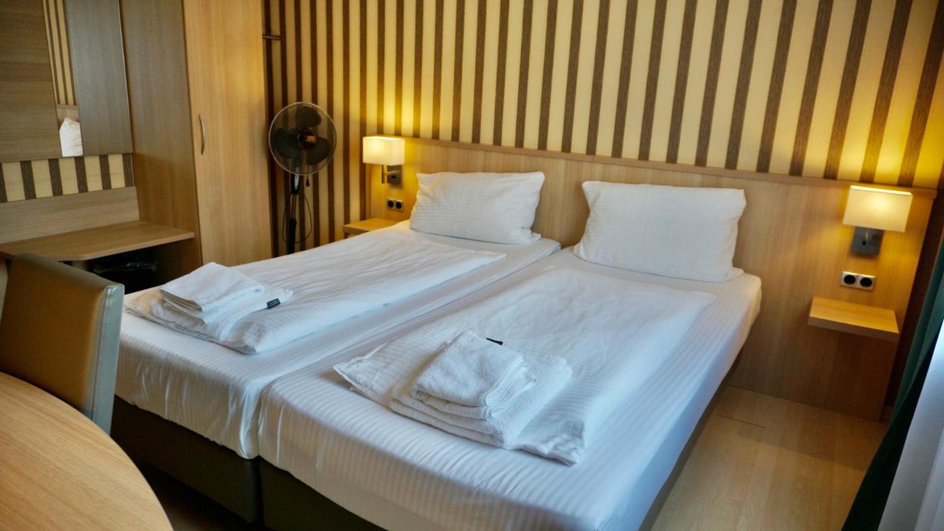 Hotel Hafner - Self Check-In Stuttgart Bagian luar foto