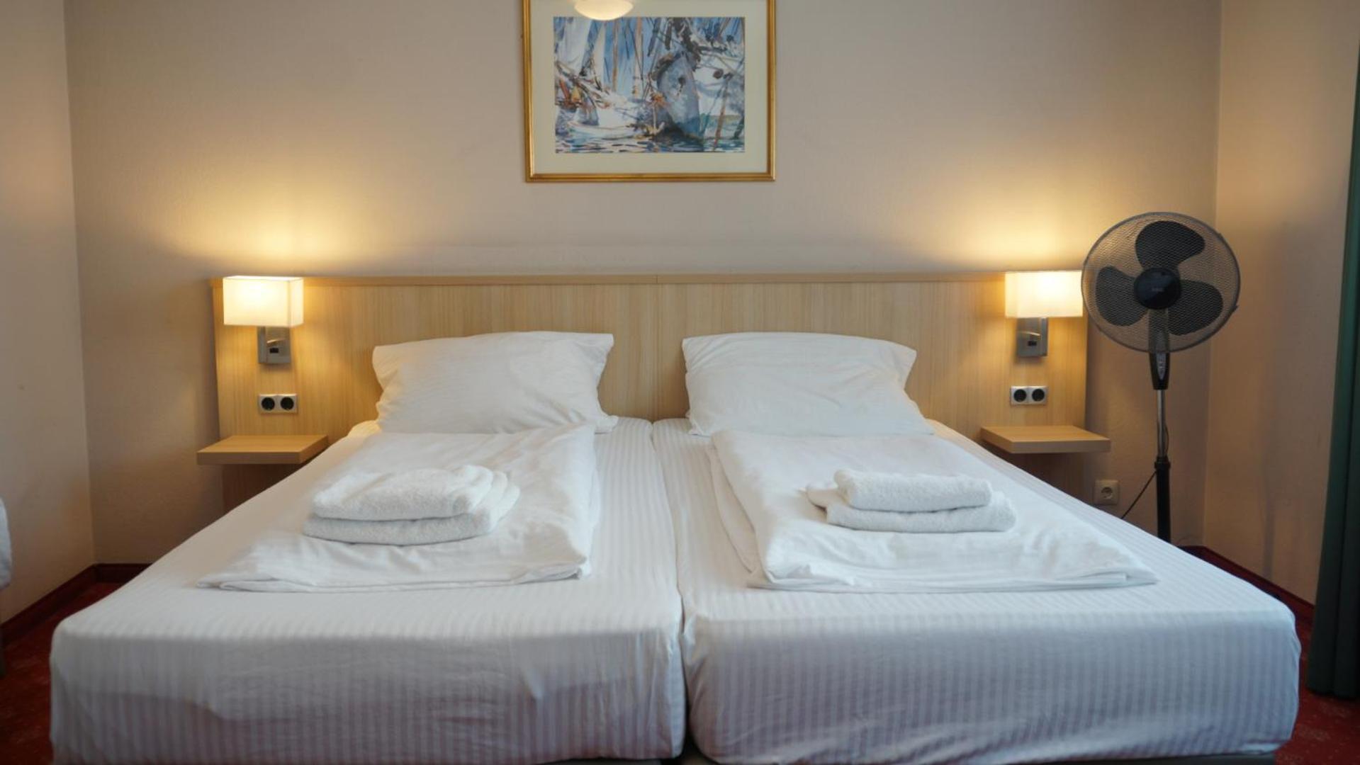 Hotel Hafner - Self Check-In Stuttgart Bagian luar foto
