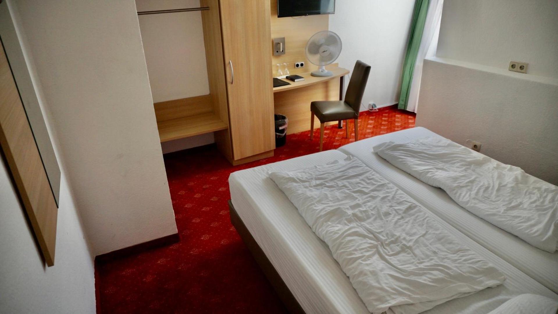 Hotel Hafner - Self Check-In Stuttgart Bagian luar foto